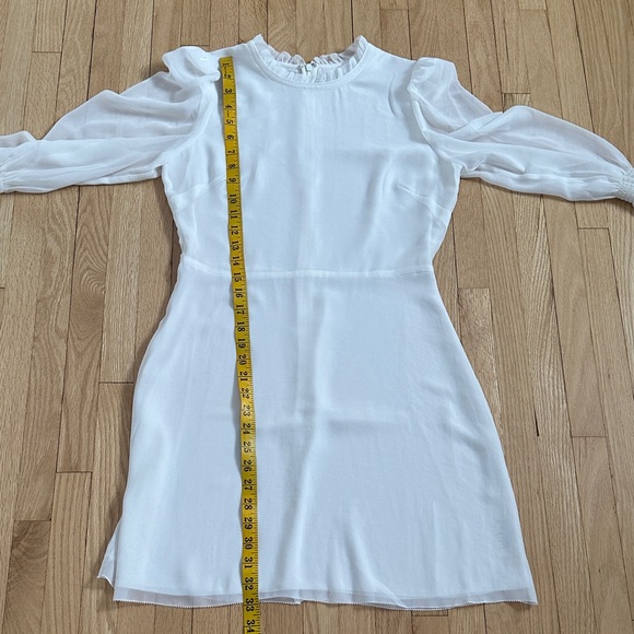 Aritzia Wilfred Swept white puff-sleeve chiffon mini dress size 6 - Picture 10 of 13